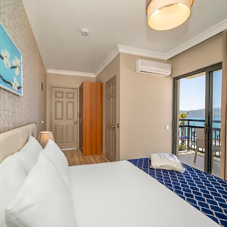 Uras Hotel 3*