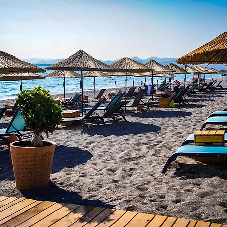 Uras Hotel